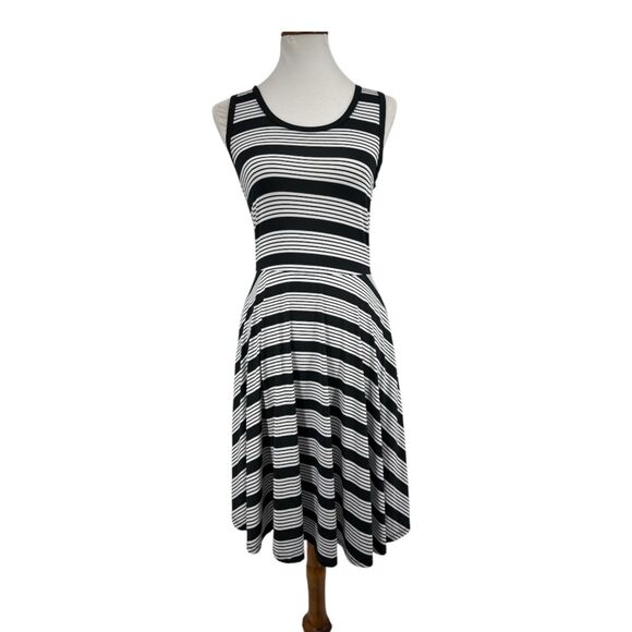 Sleeveless A-Line Lularoe Dress Small Flare Striped black white summer knit - Picture 1 of 14